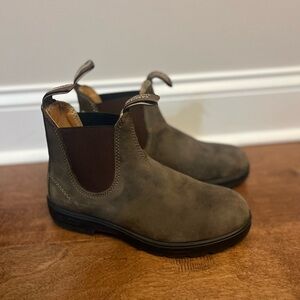 Rustic Brown Blundstone Boots- Womens size 8